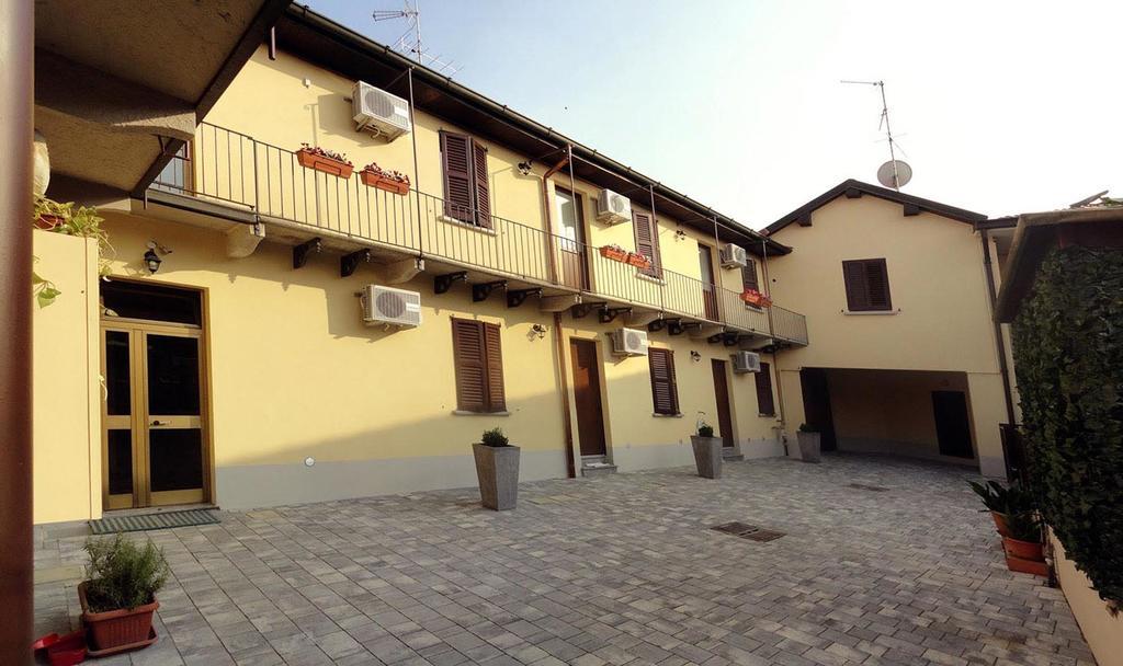 La Casa Di Margit Apartment Nova Milanese Luaran gambar